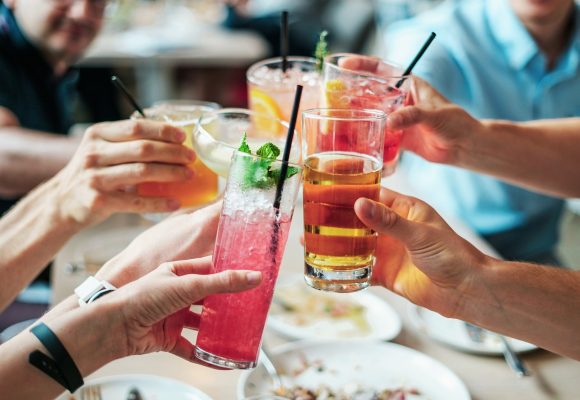 Jaki alkohol wybrać na weselne stoły?