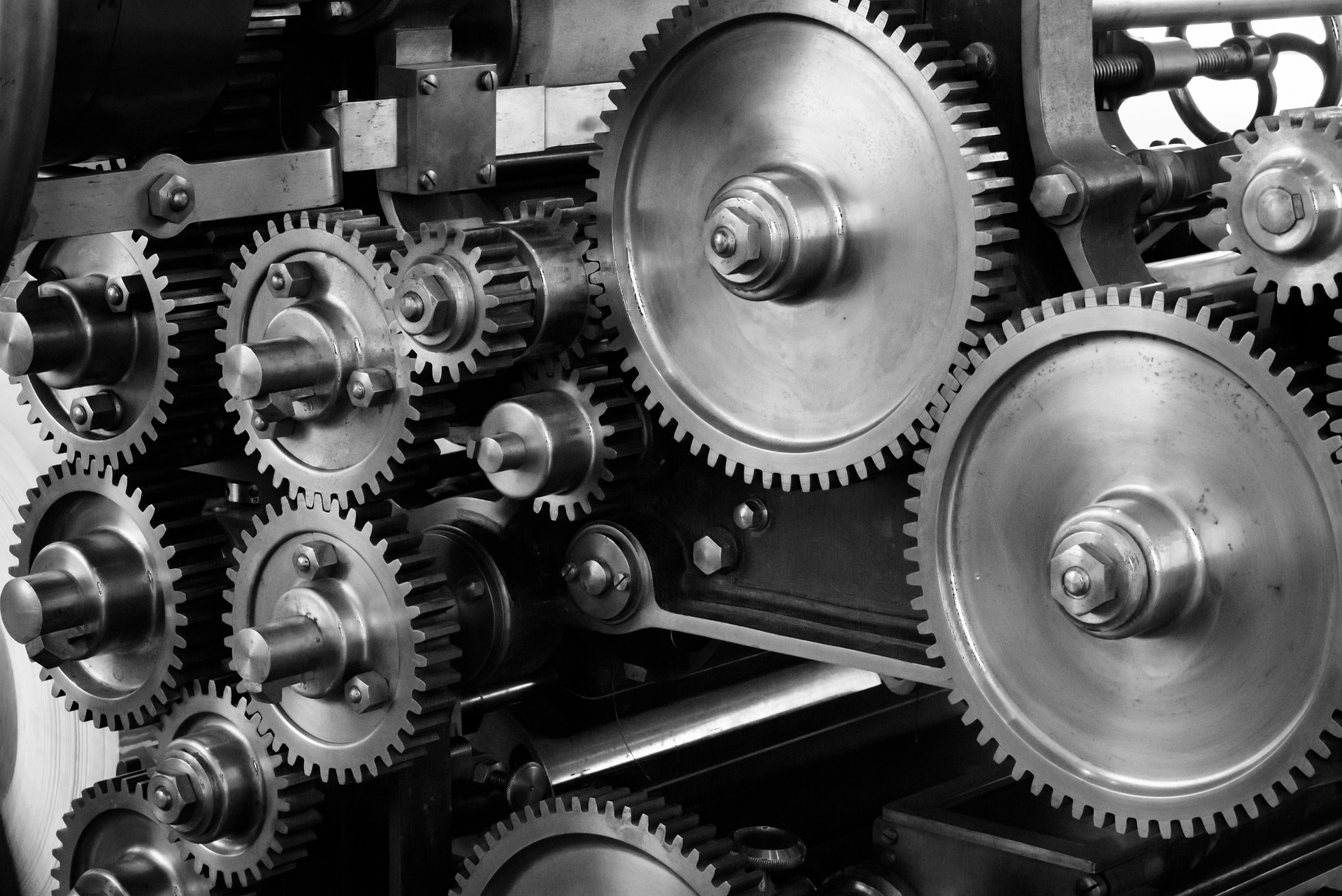 Dlaczego automatyzacja procesów w przemyśle jest niezbędna?