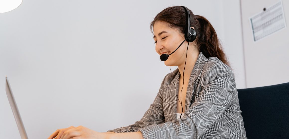 Słuchawki call center: Kluczowe narzędzie do efektywnej komunikacji i obsługi klienta