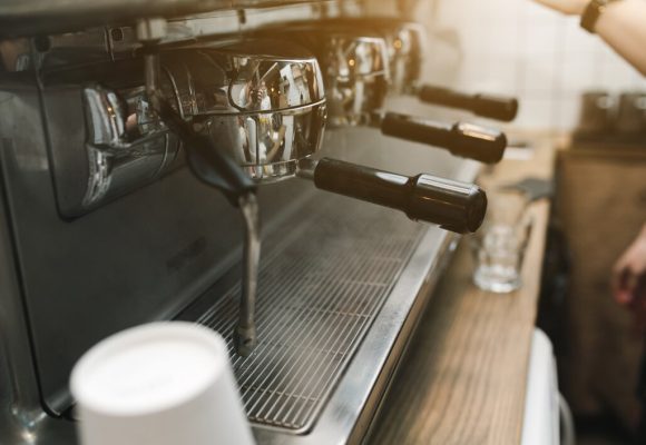 Zalety i funkcje ekspresu do kawy Jura Z10: jak przygotować idealny napój na każdą okazję