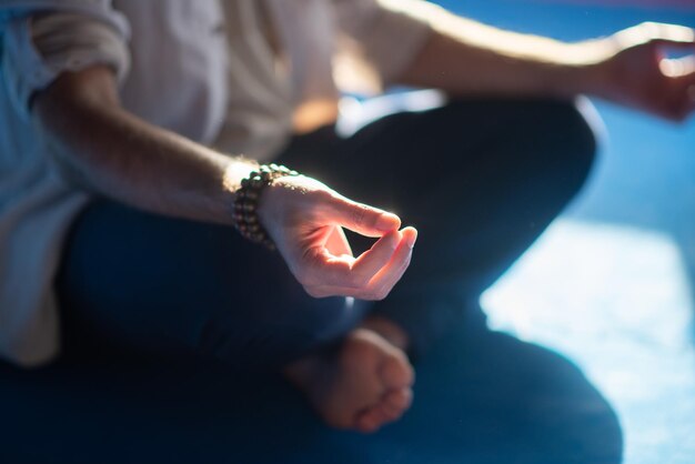 Jak wprowadzenie mindfulness może wpłynąć na codzienne życie?